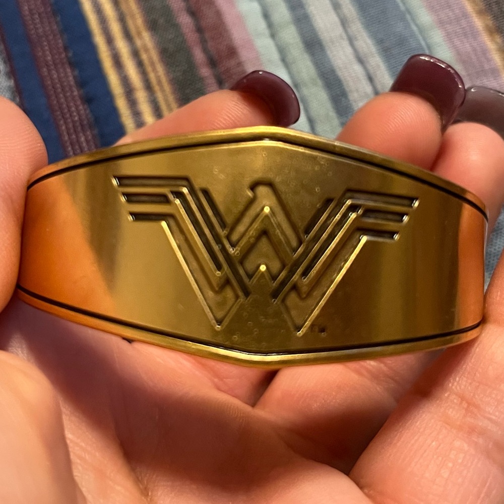 Alex And Ani Wonder Woman Warrior Princess Cuff - RG Bracelet-A18CFWWWPRG